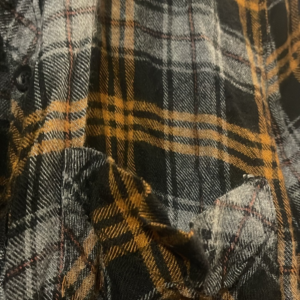 Flannel - Large - Picture 7 of 7